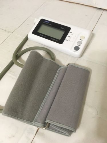 Samsung SR503 Digital Blood Pressure Monitor