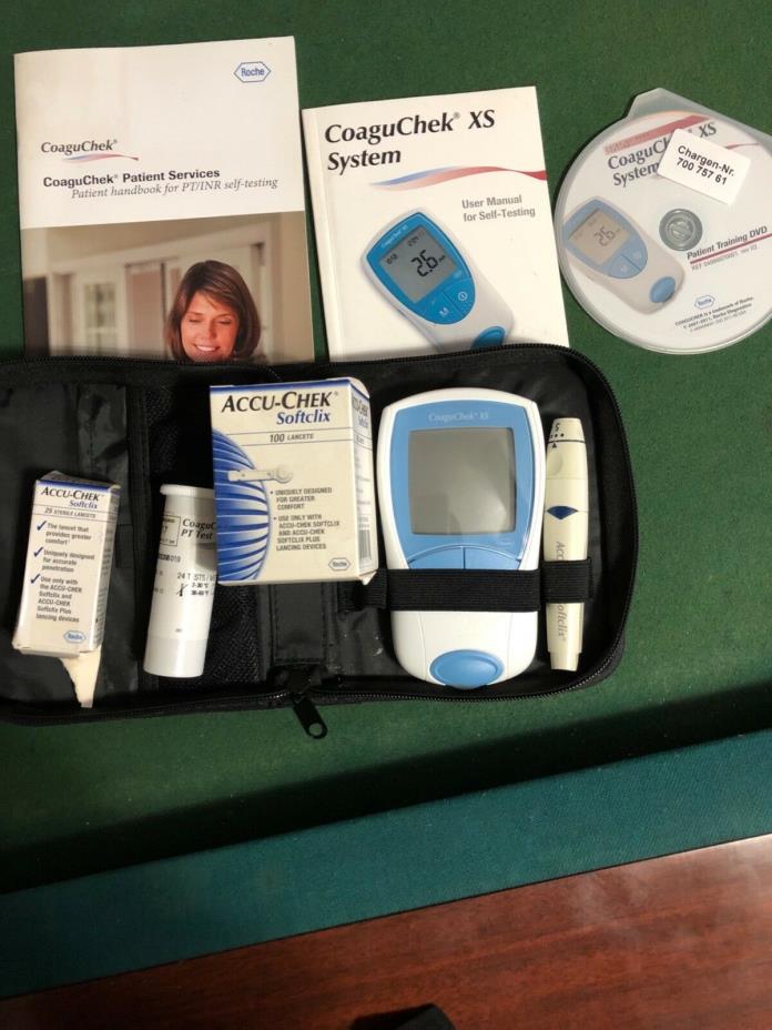 ROCHE COAGUCHEK XS PT/INR METER MONITOR TESTING KIT + CARRYING CASE LANCETS, ETC