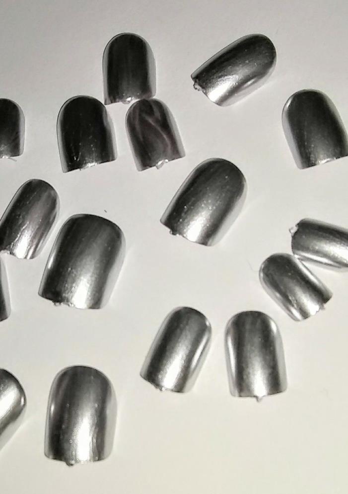 24 pc artificial Nails short-  glue on full #100 silver lining