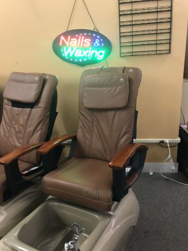 USED Pedicure Spa Chair Nail Salon Massage Chair Divinity (Tested)