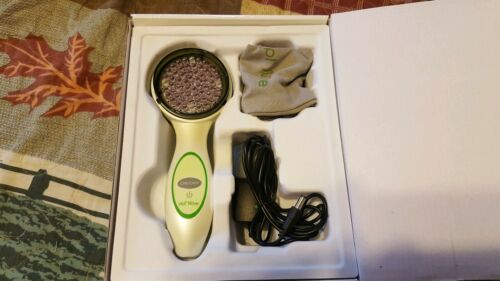 DPL NUVE DPL HANDHELD PAIN RELIEF THERAPY LIGHT/JOINTS/MUSCLES AND ANTI-AGING