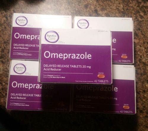 Signature Care Omeprazole Delayed Release 20mg Capsules 210 CT (Expire 08/2018)