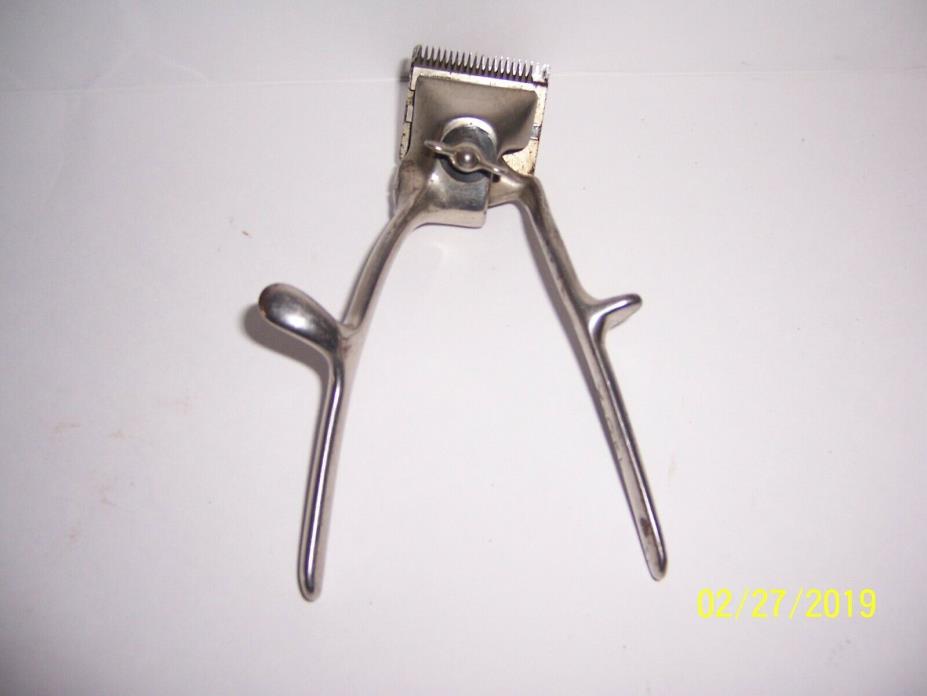 ANTIQUE VINTAGE X-CEL #000 HAND HELD MANUAL HAIR CLIPPERS/TRIMMERS WORKS
