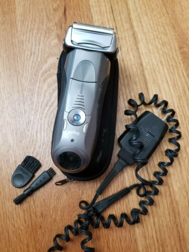 Braun Series 7 790cc-4 Shaver with Power Cord and case.