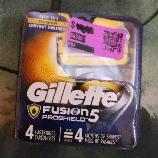 Gillette Fusion ProShield 5 Razor Blade - 4 Cartridges