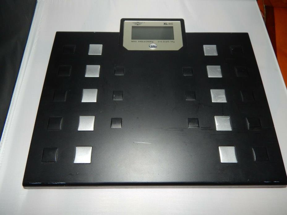 My Weigh XL-440 Digital Talking Bathroom Scale, 440-pound Capacity in Black
