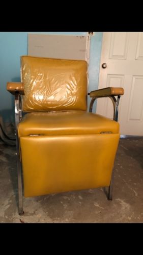 Set Of 3 Vintage Salon Chairs, One With Dryer, NatuElle, Monaco