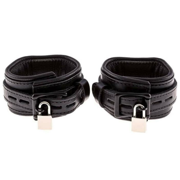 Locking Leather Cuffs. Black.