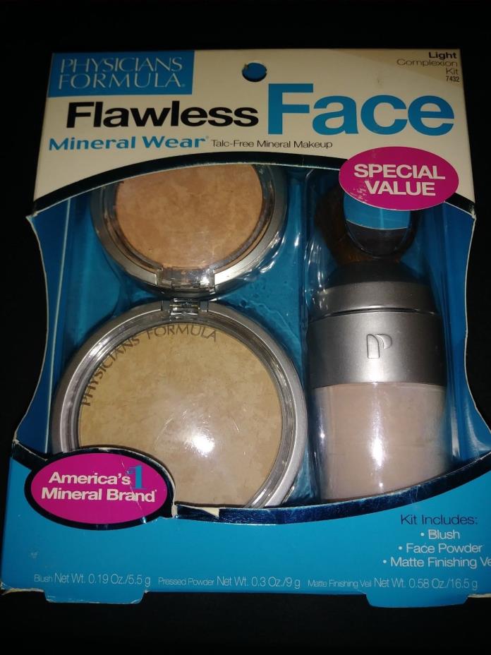 2 LOT PHYSICIANS FORMULA FLAWLESS FACE MINERAL WEAR LIGHT COMPLEXION KIT 7432