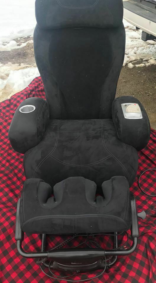 IJoy Turbo 2 Sharper Image Massage Chair & Black Ottoman. Used. No issues