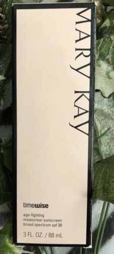 Mary Kay Timewise Age-fighting Moisturizer Sunscreen 3 Fl Oz ~NEW IN BOX~