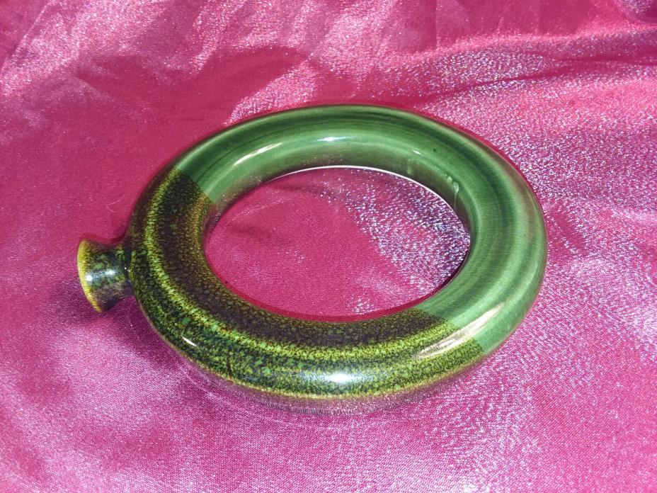 Green ceramic circle trivet  #  3623