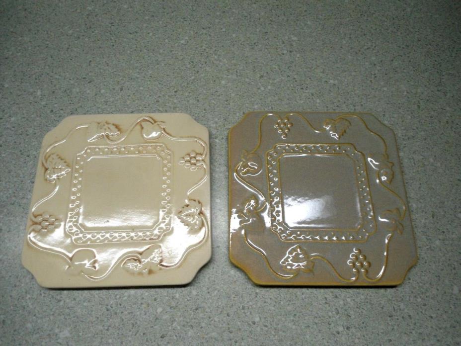 2 Ceramic Tiles Trivets Hot Pads Grape Cluster/Leaf Design 6