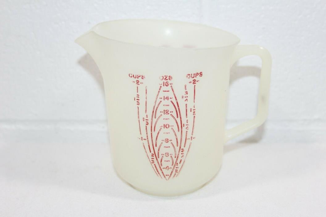 Vintage Tupperware 2 Cup 16 Ounce Measuring Cup Pour Spout #134 Red Print