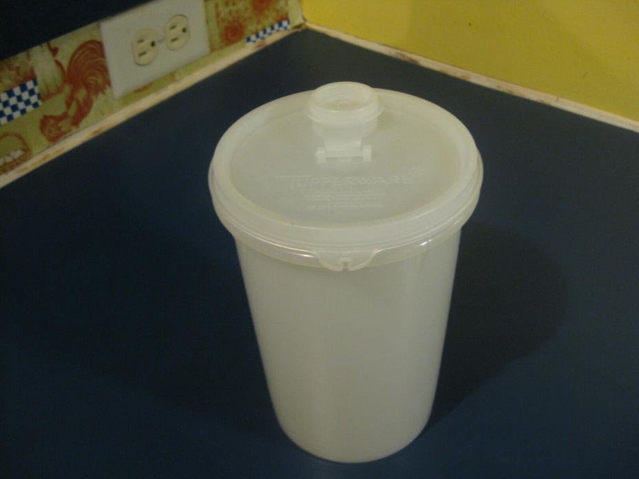 Vintage Tupperware Canister Cup #321-13 and Pour Spout Lid #563-21