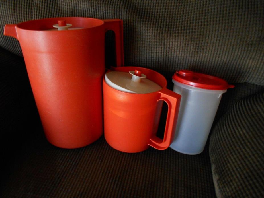 TUPPERWARE PITCHERS GROUP OF THREE
