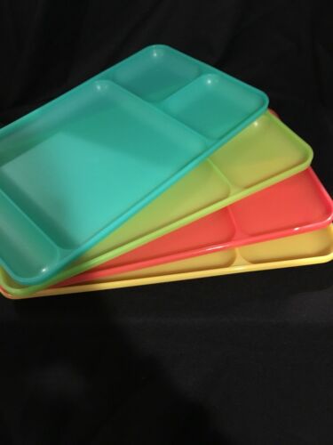 Tupperware Cafeteria Style Divided Dinner Lunch Trays  RARE