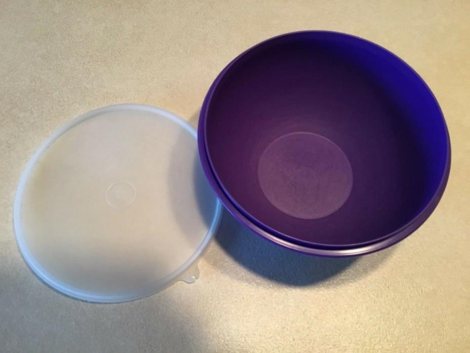 Tupperware Wonderlier 12-cup Mixing Bowl Purple