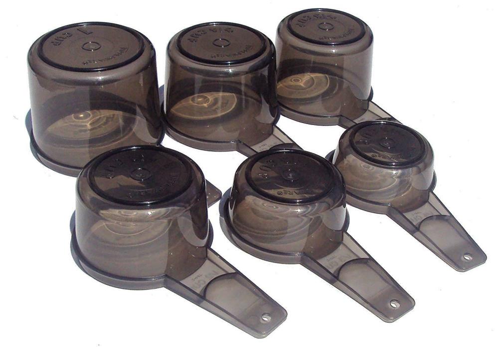 New-Vintage-Style-Tupperware-Nesting-Measuring-Cup-Set-of-6-Cups-Sheer Black