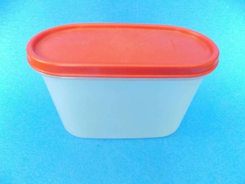 Tupperware #1612 Oval Modular Mate with Red Lid  (4 ¾ Cups) --  NICE ONE