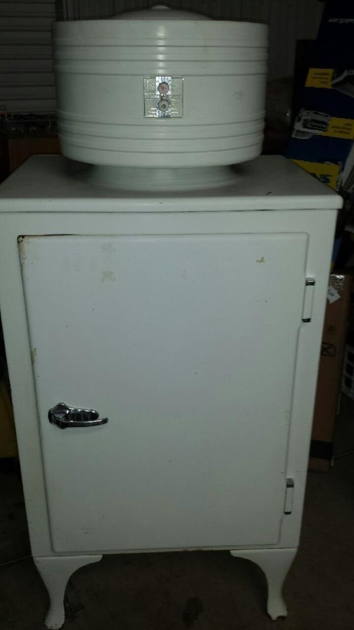 Monitor top GE refrigerator