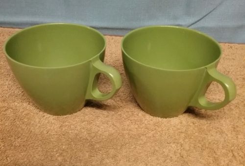 2 melmac coffee cups avacado green