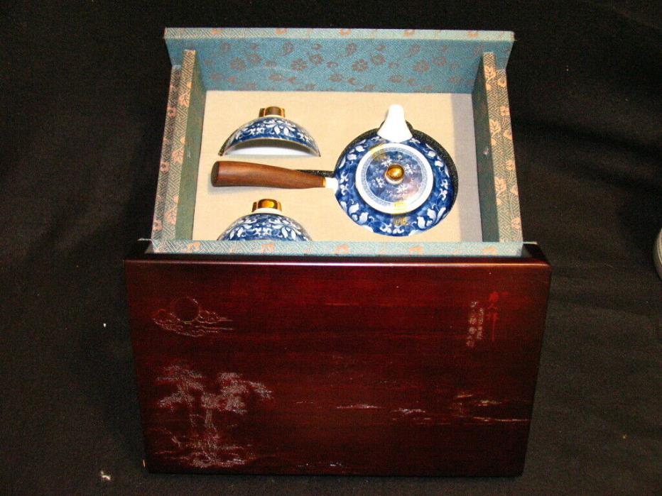 The Tea World Tea Set Korean Japanese Porcelain Teapot 2 cups gift set in Box