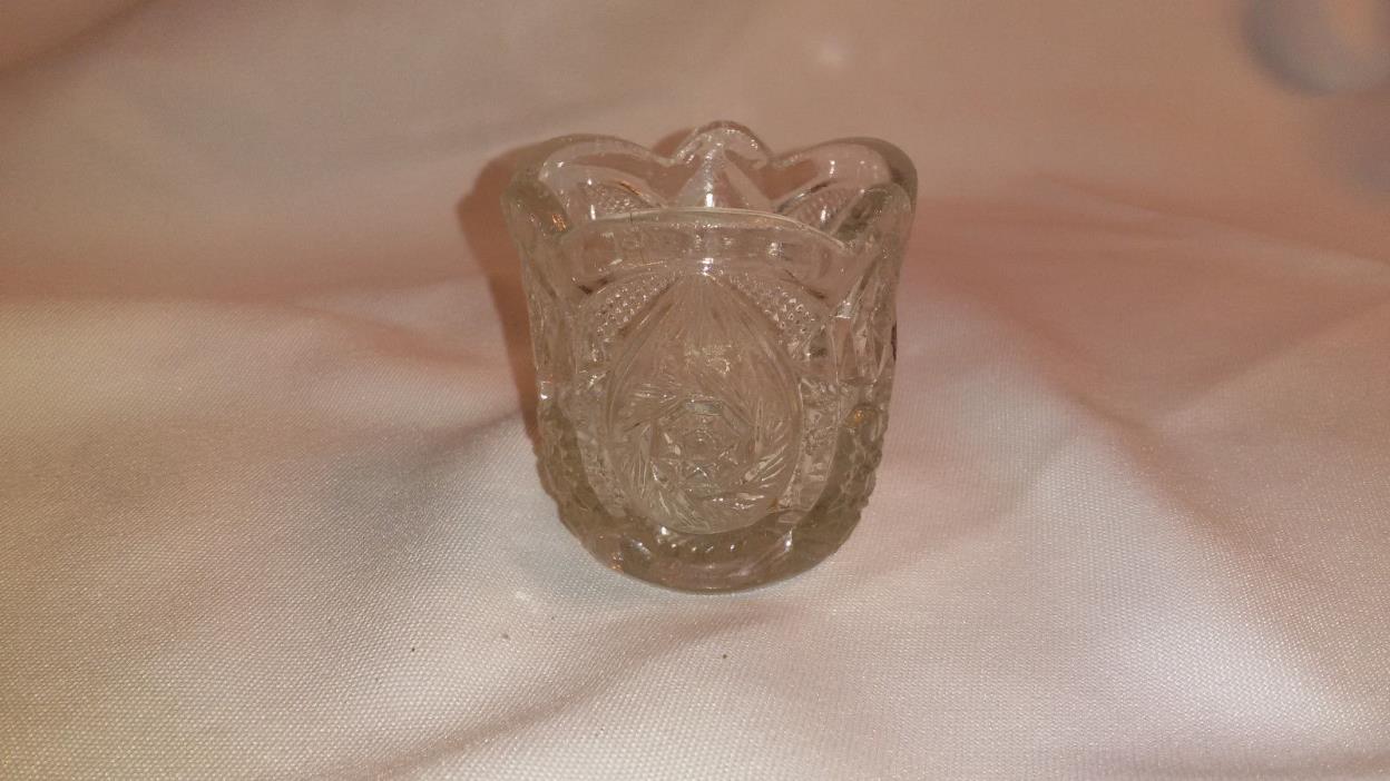 Vintage snowflake and diamond design toothpick holder # 3590
