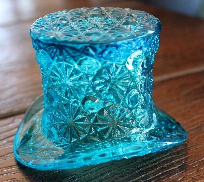 VINTAGE 50-60's FENTON DAISY&BUTTON CARIBBEAN BLUE GLASS TOPHAT TOOTHPICK VASE