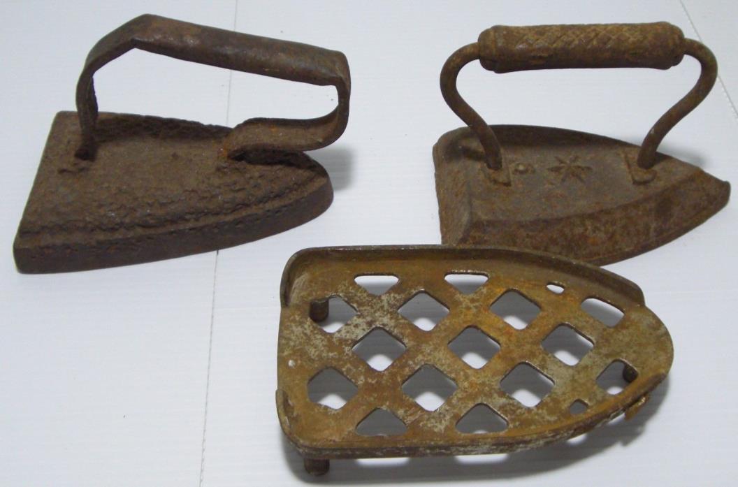 2 Antique Collectible Geneva Star Clothes Irons 1 With Iron Rest