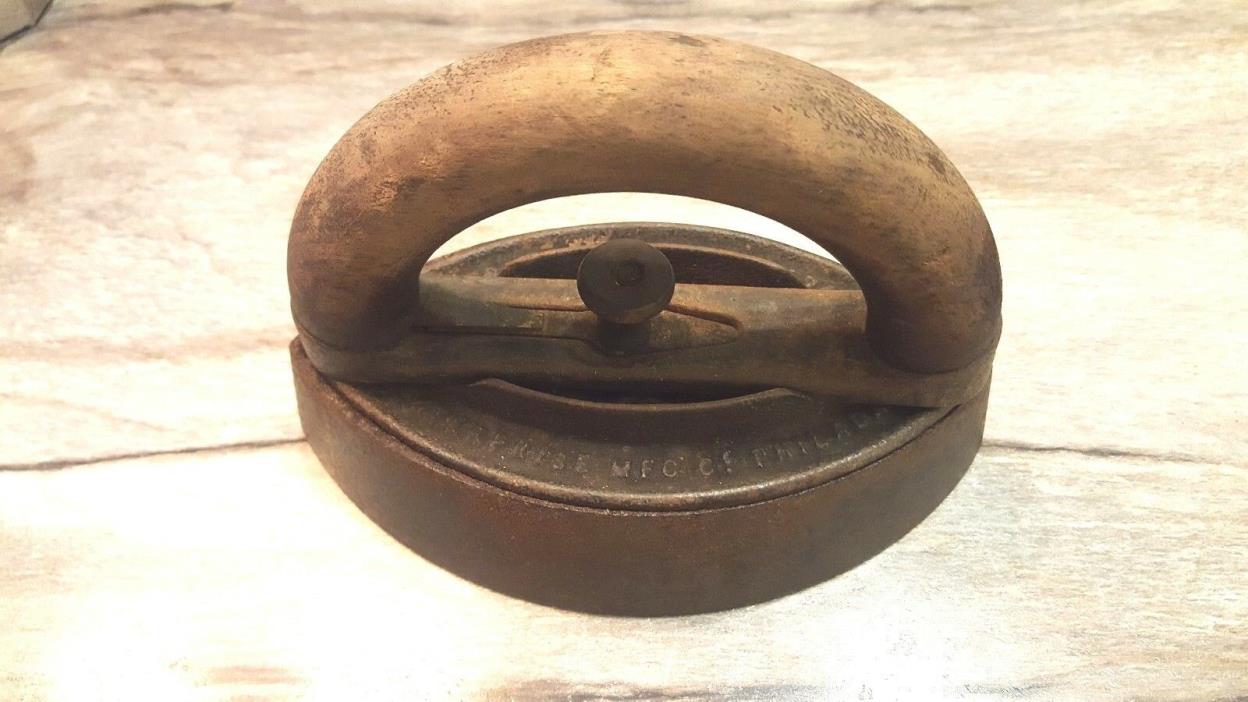 Antique/Vintage Enterprise MFG. CO Cast Iron Iron w/ Wooden Handle ~ Patina