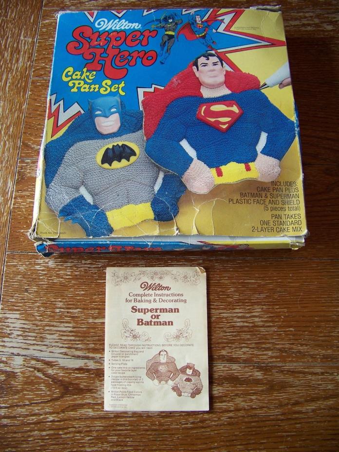 Wilton 1977 Super Hero BATMAN SUPERMAN 502-1212 Cake Pan Set w/ Instructions