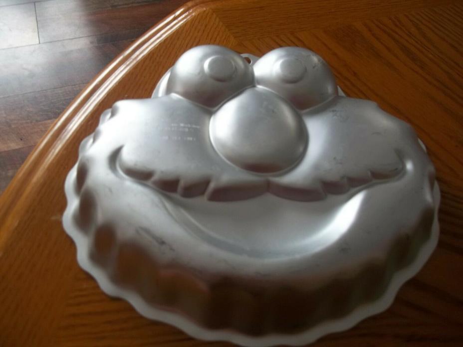 sesame  workshop elmo 2002 cake pan