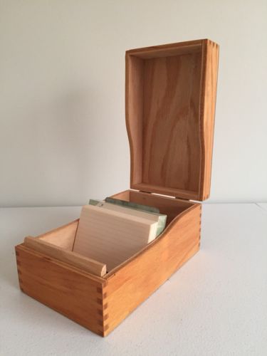 VTG Hedberg #359 Dovetail Wood Index Card Catalog Recipe Box Oak With 100+ Cards