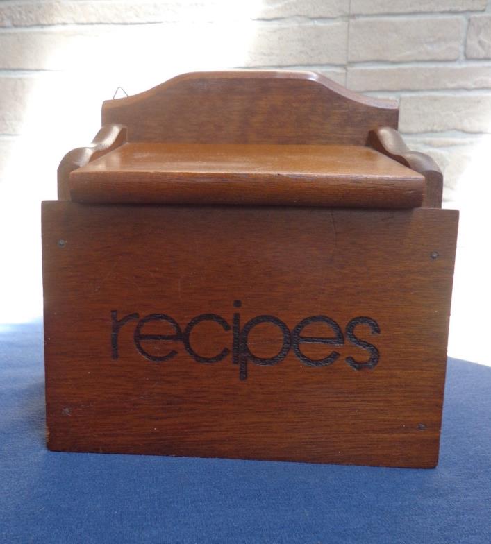 Vintage Wooden Wall Mount Recipe Box w/ Divider Cards NC