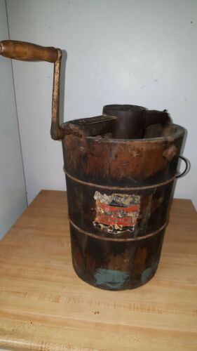 ANTIQUE DIXIE BELLE CAST IRON AND AGE WOOD ICE CREAM MAKER, NO TUB