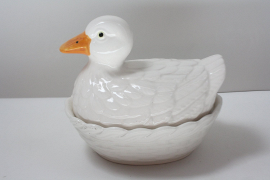 Vintage Ceramic Small Nesting Duck Covered Dish, Duck in Basket, Kitchen Decor