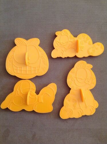 Garfield & Odie Cookie Cutters Vintage Wilton 1978 United Feature Set Of 4 Lot