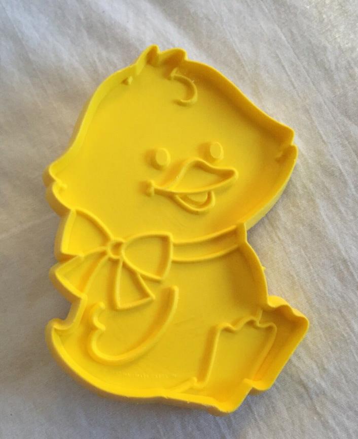 Vintage Hallmark Cards Inc. Easter Duck Duckling Yellow Cookie Cutter