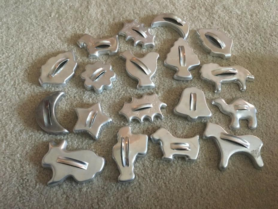 Lot of 18 Vintage Mirro Aluminum Cookie Cutters Animals Christmas Star