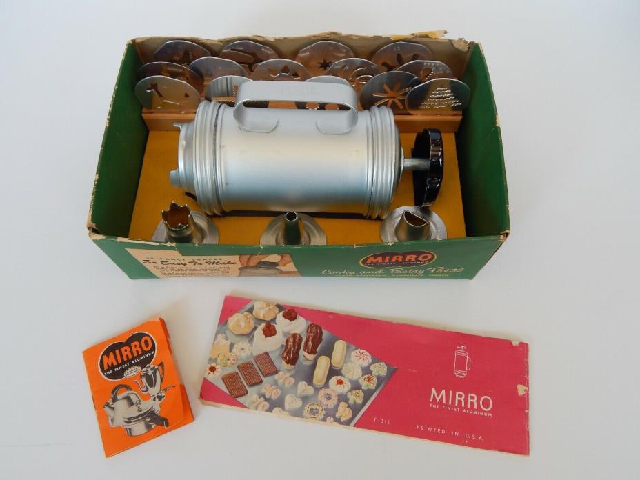 Vintage MIRRO Cooky & Pastry Press 14 design plates 3 design tips Recipe Booklet