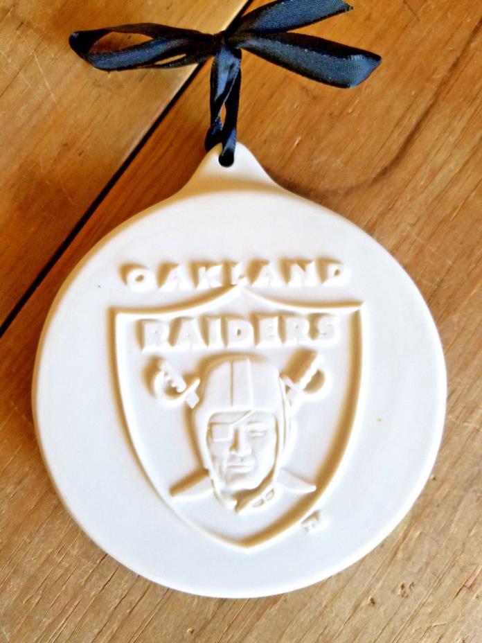 Oakland Raiders Football NFL Cookie Cutter Press Stoneware Authentic Rare