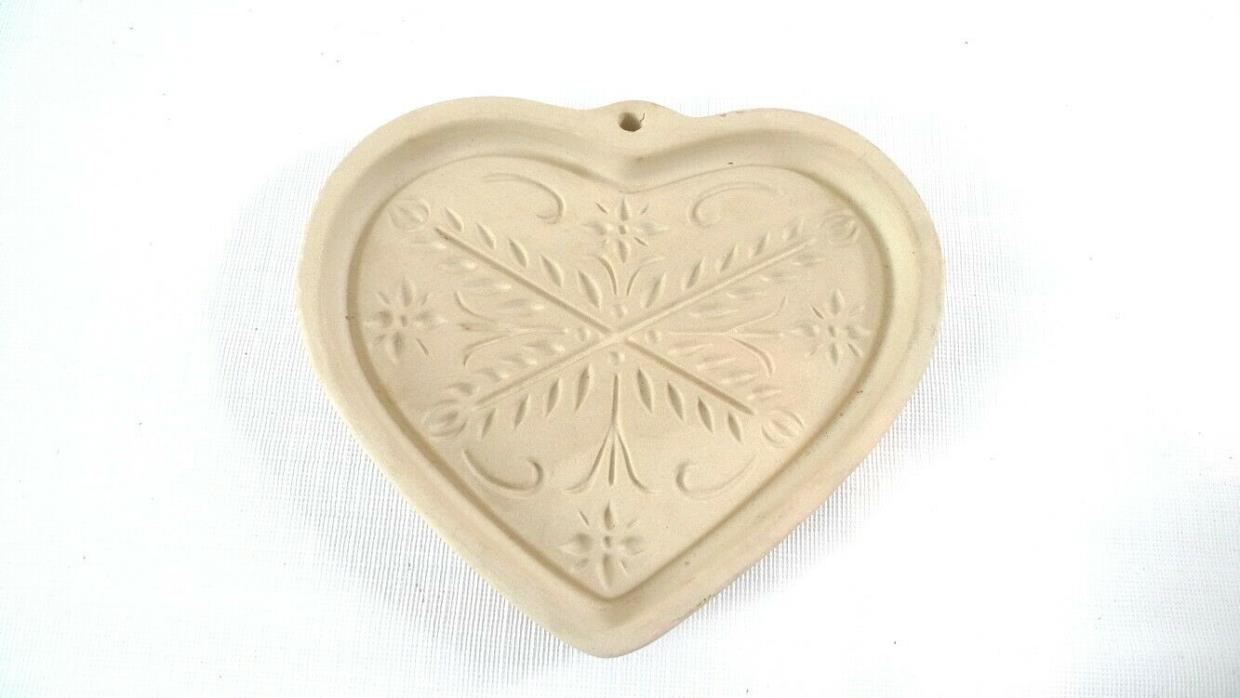 The Pampered Chef Ceramic ANNIVERSARY HEART 2000 Cookie Cutter Wall Decor