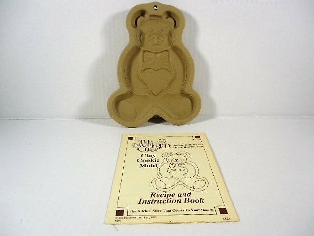Clay Cookie Mold Teddy Bear With Heart The Pampered Chef  #2860 Vintage