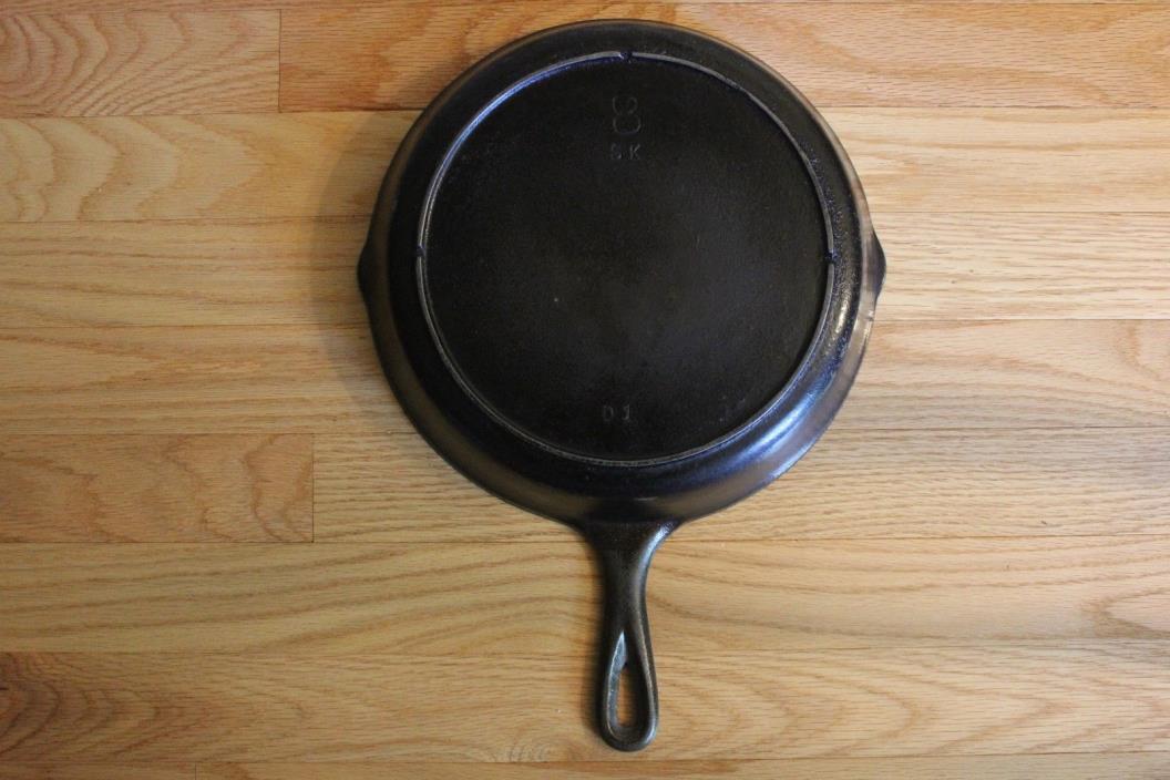 Vintage Lodge #5 SK D1 Cast Iron Skillet 3 Notch With Heat Ring
