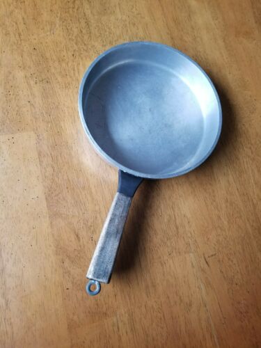 Vintage MIRACLE MAID G2 Cookware Aluminum 9