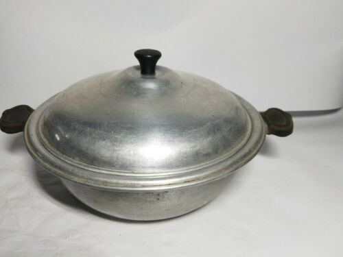 Vintage Wear-ever Aluminum 4 Piece Bun Warmer Pan With Handles Number 170