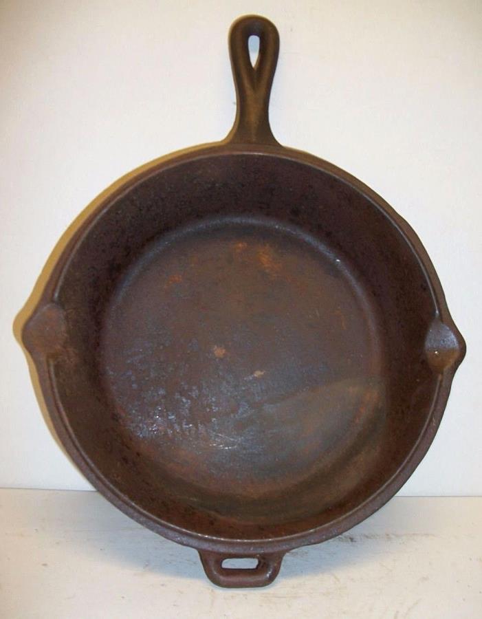Cast Iron Combination Cooker LID SKILLET w/ Assist Handle Unknown Maker
