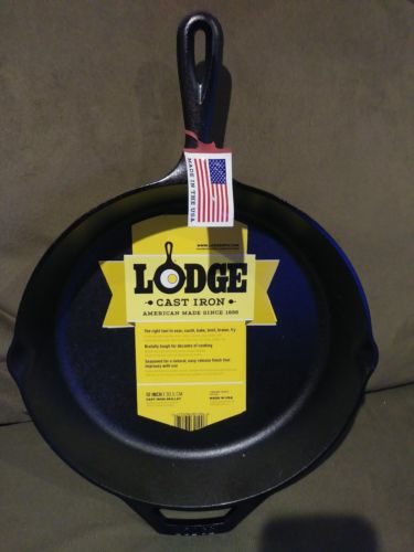Lodge  Logic  12 in. W Cast Iron  Skillet