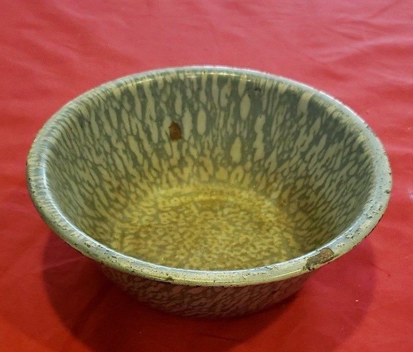 Primitive Graniteware Bowl Gray